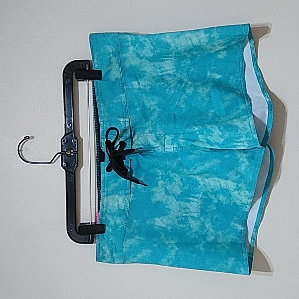 Burnside Women's Board Tie-Dye Shorts